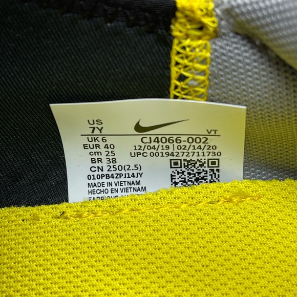 COPY - EUC Nike Air Max 2090 GS 'Wolf Grey' Sneakers - Picture 11 of 13